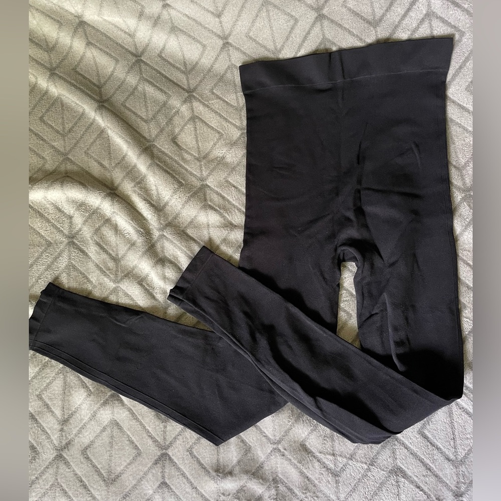 Blanqi Maternity and Postpartum Black leggings size L